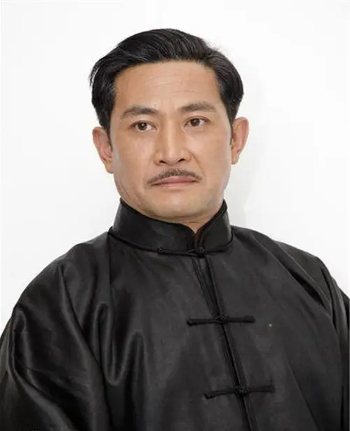 演员王岗